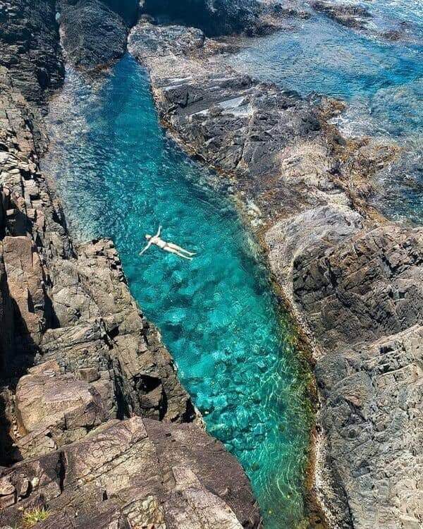 Tuwad Tuwad Lagoon crystal clear turquoise waters